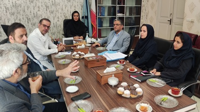 بازدید مسئولان وزارت بهداشت از روند انعقاد قرارداد بیمه تکمیلی بازنشستگان کشوری  